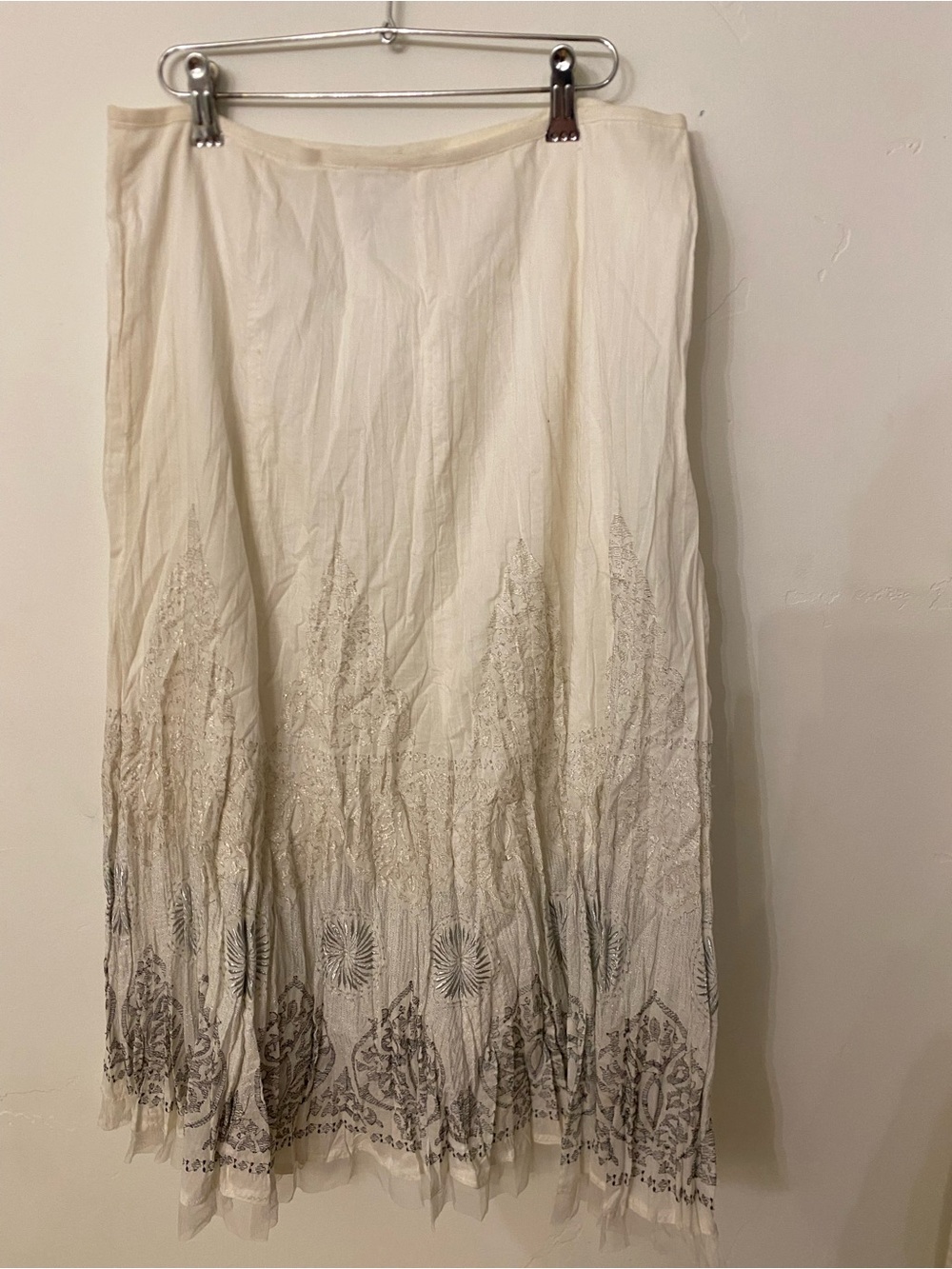 Peter Nygard Cream Maxi Skirt with Gray Embroidered Hem